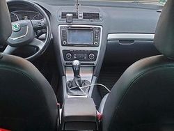 Blau Gebraucht 2011 Skoda Octavia Kombi | 3.500 €