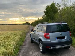 Silber Gebraucht 2012 Skoda Yeti SUV | 7.950 € (Etwas zu teuer)