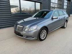 Grau Gebraucht 2010 Mercedes E250 Kombi | 10.600 € (Fairer Preis)