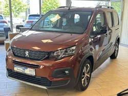 Braun Gebraucht 2020 Peugeot Rifter GT-line Van / Kleinbus | 20.990 € (Teuer)