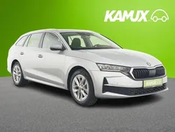 Silber Gebraucht 2024 Skoda Octavia Selection Kombi | 28.650 € (Superpreis)