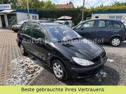 Schwarz Gebraucht 2003 Peugeot 206 Filou Kombi | 1.750 € (Teuer)