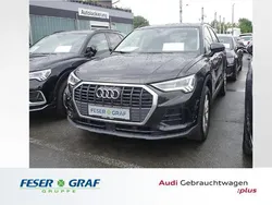 Mythosschwarz metallic Gebraucht 2022 Audi Q3 Ambiente SUV | 23.940 € (Superpreis)