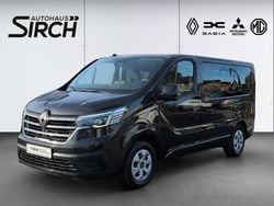 Schwarz midnight Gebraucht 2024 Renault Trafic Evolution Van / Kleinbus | 29.990 € (Guter Preis)