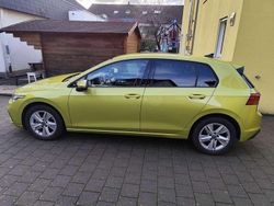 Gelb Gebraucht 2023 VW Golf Life Limousine | 20.000 € (Superpreis)