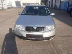 Silber Gebraucht 2003 Skoda Fabia Elegance Limousine | 1.998 € (Guter Preis)