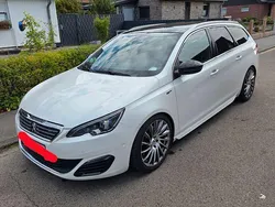 Weiß Gebraucht 2016 Peugeot 308 GT Kombi | 9.999 € (Superpreis)