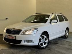 Weiß Gebraucht 2013 Skoda Octavia Best of Kombi | 4.500 € (Guter Preis)