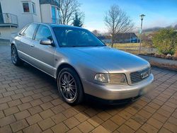 Silber Gebraucht 2001 Audi A8 Limousine | 12.000 €