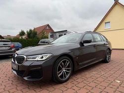 Grau Gebraucht 2020 BMW 520 M Sport Limousine | 33.480 € (Etwas zu teuer)