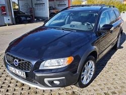 Blau Gebraucht 2015 Volvo XC70 Summum Kombi | 26.500 €