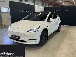 Weiß Gebraucht 2025 Tesla Model Y Long Range SUV | 49.000 € (Teuer)