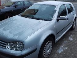 Silber Gebraucht 2003 VW Golf IV Kleinwagen | 1.650 € (Guter Preis)