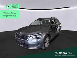Grau Gebraucht 2021 Skoda Kamiq Clever SUV | 22.449 € (Fairer Preis)
