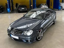 Blau Gebraucht 2005 Mercedes CLK500 AMG Coupé | 13.000 €