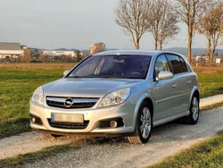 Silber Gebraucht 2007 Opel Signum Kombi | 1.900 € (Guter Preis)