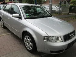 Grau Gebraucht 2003 Audi A4 Limousine | 1.350 € (Guter Preis)