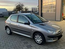 Silber Gebraucht 2004 Peugeot 206 Kleinwagen | 2.800 €