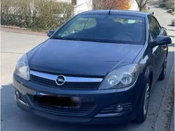 Blau Gebraucht 2006 Opel Astra Cabriolet Cabrio | 2.700 € (Fairer Preis)