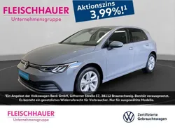 Grau Gebraucht 2024 VW Golf VIII Life Limousine | 28.790 € (Fairer Preis)