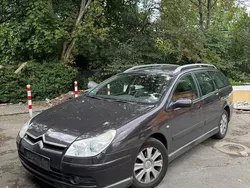 Schwarz Gebraucht 2006 Citroën C5 Kombi | 1.450 €