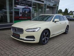 Foliert (crystallweiss met) Gebraucht 2023 Volvo V90 Plus Kombi | 34.700 € (Guter Preis)