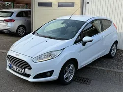Weiß Gebraucht 2014 Ford Fiesta Titanium Kleinwagen | 4.500 € (Guter Preis)