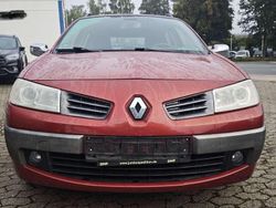 Rot Gebraucht 2006 Renault Mégane GrandTour Avantage Kombi | 2.700 € (Fairer Preis)