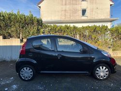 Schwarz Gebraucht 2007 Peugeot 107 Kleinwagen | 1.600 € (Fairer Preis)