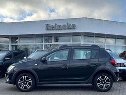 Schwarz Gebraucht 2020 Dacia Sandero Stepway Kleinwagen | 14.990 € (Teuer)