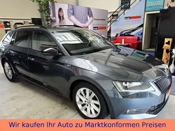 Grau Gebraucht 2019 Skoda Superb SportLine Kombi | 16.900 € (Fairer Preis)