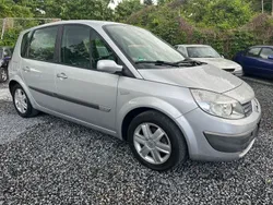 Grau Gebraucht 2006 Renault Scénic II Exception Van / Kleinbus | 3.800 € (Etwas zu teuer)