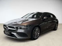 Mountaingrau Gebraucht 2021 Mercedes CLA180 AMG line Limousine | 26.980 € (Superpreis)
