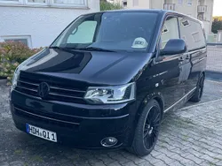 Schwarz Gebraucht 2012 VW T5 Van | 26.690 €
