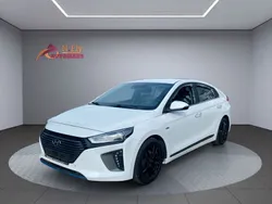Weiß Gebraucht 2018 Hyundai Ioniq Premium Limousine | 13.480 € (Fairer Preis)