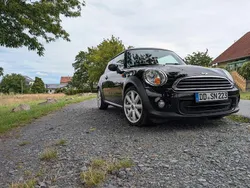Schwarz Gebraucht 2021 Mini ONE Kleinwagen | 6.450 €