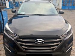 Schwarz Gebraucht 2016 Hyundai Tucson Intro Edition SUV | 13.390 € (Fairer Preis)