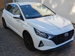 Weiß Gebraucht 2021 Hyundai i20 Kleinwagen | 14.200 € (Fairer Preis)