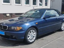 Blau Gebraucht 2004 BMW 320 Cabriolet Cabrio | 8.500 € (Etwas zu teuer)