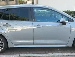 Grau Gebraucht 2020 Toyota Corolla Hybrid Team Kombi | 18.600 € (Fairer Preis)