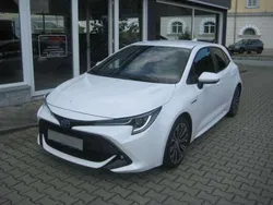040 schneeweiss Gebraucht 2019 Toyota Corolla Club Limousine | 19.990 € (Superpreis)