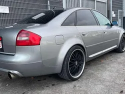 Silber Gebraucht 2001 Audi A6 Allroad S-Line Kombi | 3.700 €