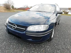Blau Gebraucht 1996 Opel Omega Limousine | 19.900 €