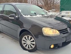 Schwarz Gebraucht 2007 VW Golf V Kleinwagen | 1.700 € (Fairer Preis)