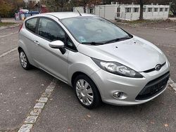 Silber Gebraucht 2012 Ford Fiesta Kleinwagen | 4.490 € (Fairer Preis)