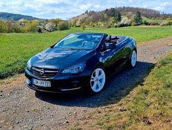 Schwarz Gebraucht 2015 Opel Cascada Innovation Cabrio | 16.500 € (Etwas zu teuer)