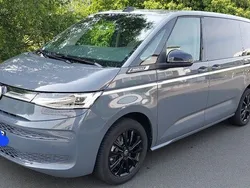Grau Gebraucht 2023 VW T7 Style Van | 54.550 € (Guter Preis)
