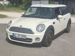 Weiß Gebraucht 2008 Mini One D Clubman Kombi | 2.299 €