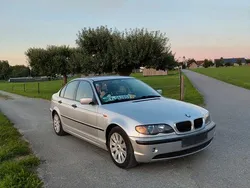 Silber Gebraucht 2004 BMW 318 Limousine | 950 € (Guter Preis)