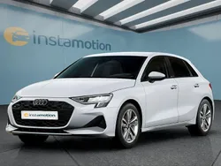 Weiß Gebraucht 2025 Audi A3 Kleinwagen | 33.299 €